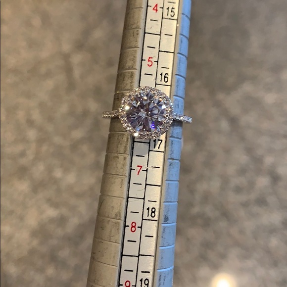 2ct Solitaire Round Engagement Ring size 10 - Picture 8 of 8